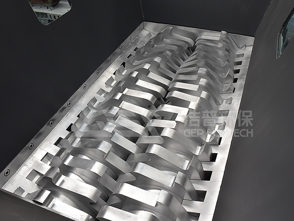 撕碎機物料尺寸大小與形狀是由那些因素決定的